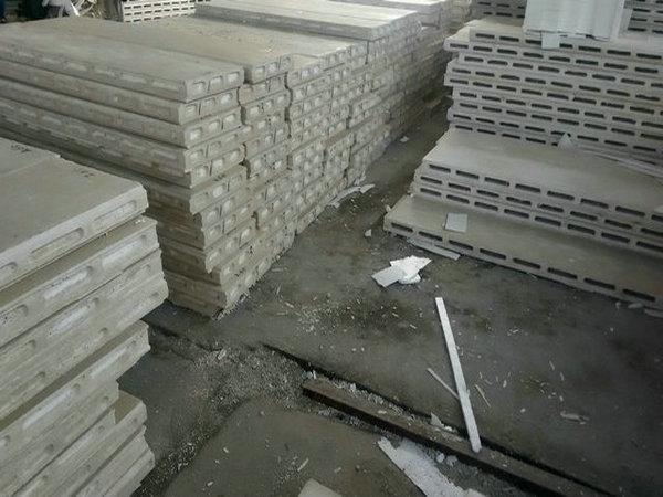 雙層輕質(zhì)隔墻板及復(fù)合輕質(zhì)隔墻板成品